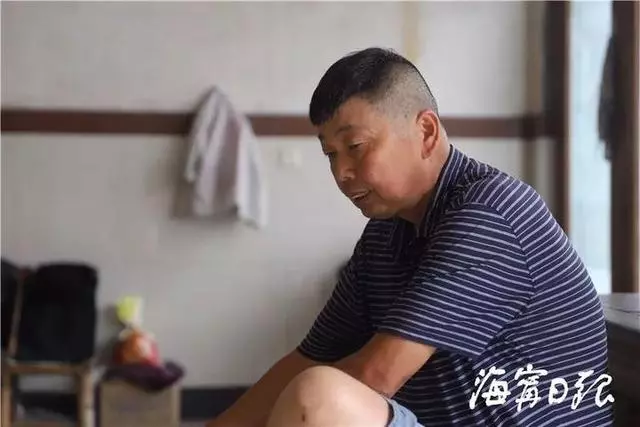 女孩患先天性唇齶裂,被親生父母遺棄!剛考上大學,養父母愁了