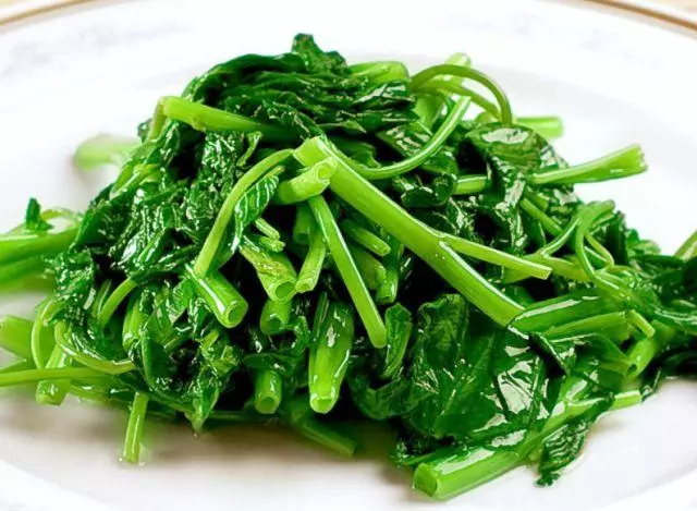 炒空心菜一出鍋就變黑,大廚教你幾招,又脆又嫩不發黑