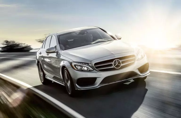 買車可以考慮的品牌!2018全球最具價值汽車品牌,TOYOTA、BMW都輸了!