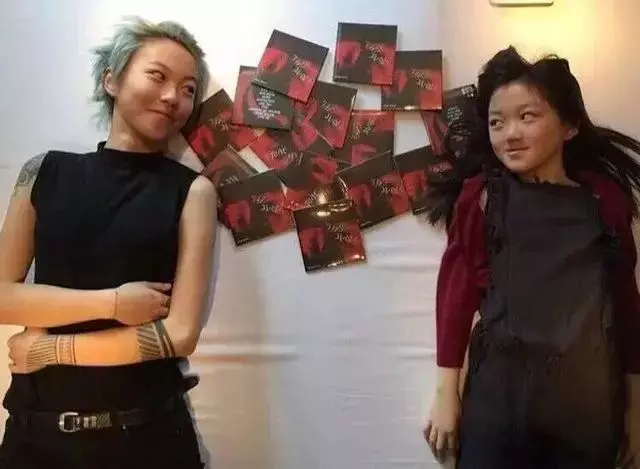 50歲的王菲活成傳奇:我最大的成就不是唱歌,而是和女兒成閨蜜