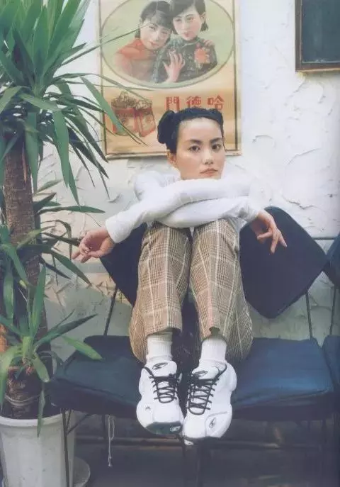 50歲的王菲活成傳奇:我最大的成就不是唱歌,而是和女兒成閨蜜