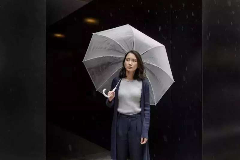 這個26歲的女孩,改變了日本延續110年的性侵法律