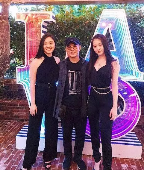 同父不同命的星二代:鄭少秋認不出親女兒,李連杰離婚將女兒寄養