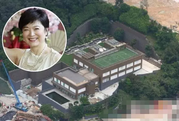 林青霞自曝豪門生活「被3傭人隨身伺候」,60歲生日「老公送57坪獨立公寓」一覽維多利亞港!