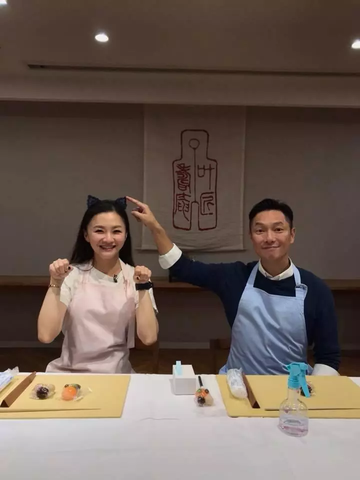 媽媽要找已逝父出去!謝祖武照護失智母有感「不要一人孤軍奮鬥」,「淚謝太太不慌不忙」陪他勇敢面對~~