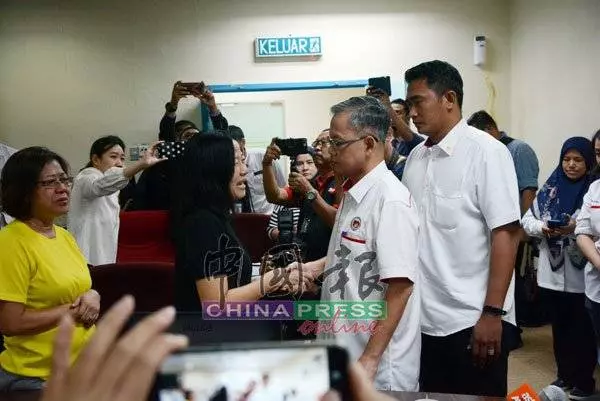 女兒已不在, 你們能賠嗎?說sorry有什麼用!母親拒接受李文材道歉!