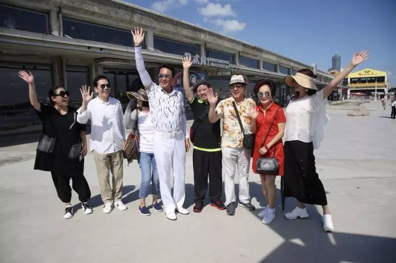 「愛與包容」不是口號!鋼鐵韓粉默行公益 真身竟是超級大明星
