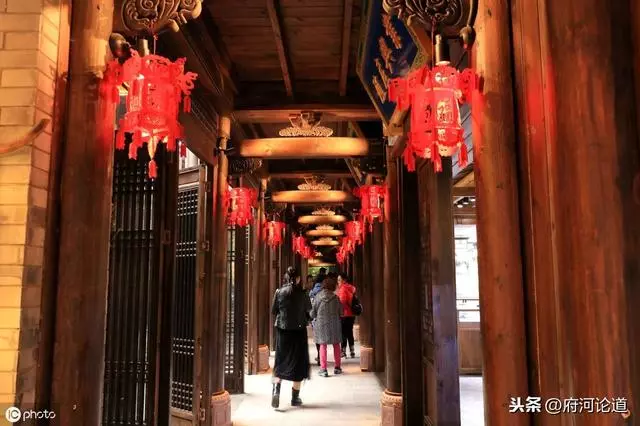 生了三個孩子還沒名份,不顧40歲高齡再懷第四胎,男友卻不為所動