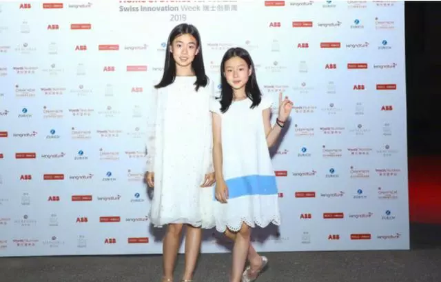 佟大為倆女兒曝光基因強大,11歲大女兒身材高挑意外撞臉王祖賢