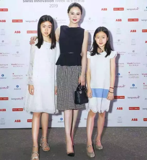 佟大為倆女兒曝光基因強大,11歲大女兒身材高挑意外撞臉王祖賢