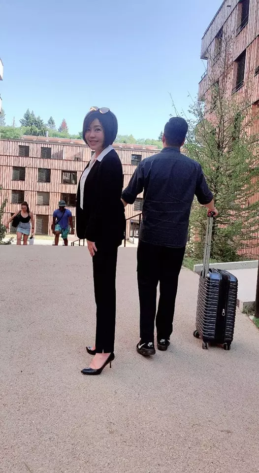 人生要自己負責!于美人「砸千萬」栽培子女念美國學校,「陪兒赴瑞士求學」要他們打工賺零用錢!