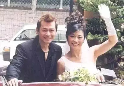 「娶大8歲妻子」婚內出軌老婆選擇原諒,後患憂鬱「轉行賣保險」不再留戀演藝圈!