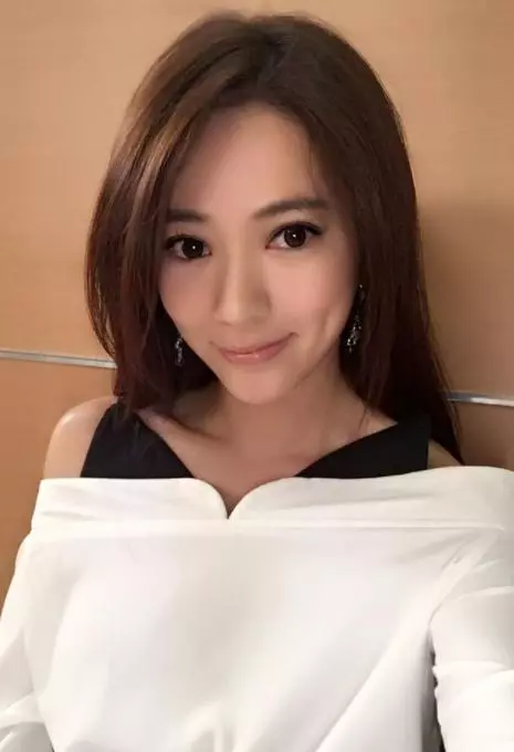 事業超成功!高宇蓁「飛美國參加研究會」行程超忙碌,PO照片笑「根本是工友」網友嗨:好美喔~~