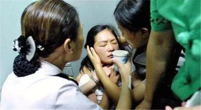 「媽媽,我肚子疼」,女兒第一次生理期,媽媽不可大意