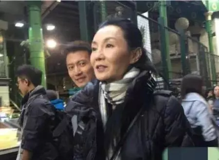 53歲張曼玉上謝霆鋒節目,網友:這和張柏芝太像了!