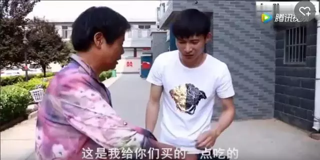婆婆借500元,媳婦不給,丈母娘說了這句話,她高興的承認錯誤