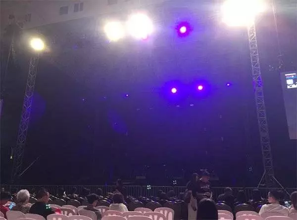 無法還清歌酬 陶喆與信演唱會臨時取消