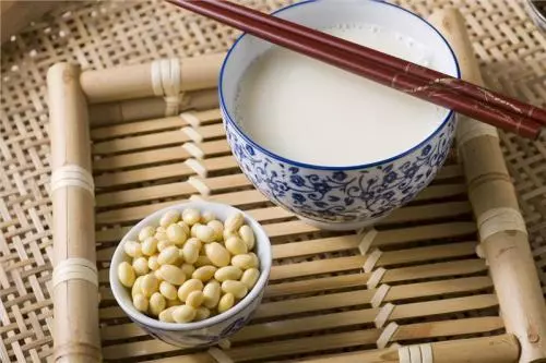 熱豆漿放保溫杯裡，會變質？不管豆漿還是茶，都可以放心