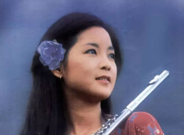求婚3次點頭嫁豪門「婚後苦忍丈夫出軌43年」,晚年「獨得70多億遺產」情婦拿不到半毛!