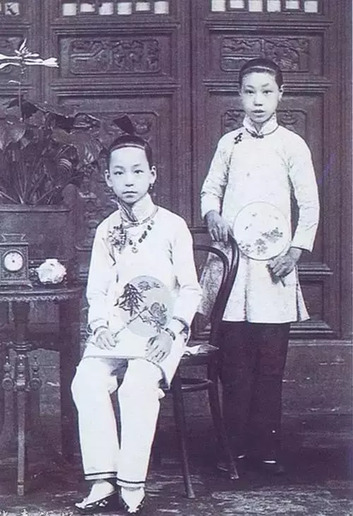 結婚12年「看不慣男尊女卑」棄子女逃家尋自由,「只要愛情不要錢」拒女兒養老61歲寄出遺產無人送終~~