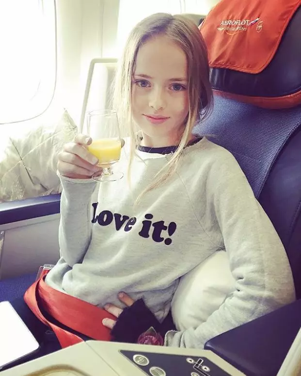 「世界第一美少女」長大了,PO出的照片依然漂亮