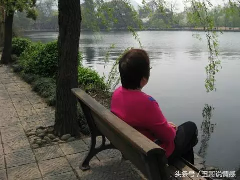 我有錢不給兒子,也不給女兒花,我買保健品有錯嗎?
