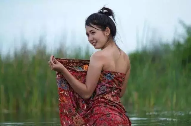 如果寮國美女問要「吸菸」嗎?這是暗示什麼呢?導遊:直接拒絕!