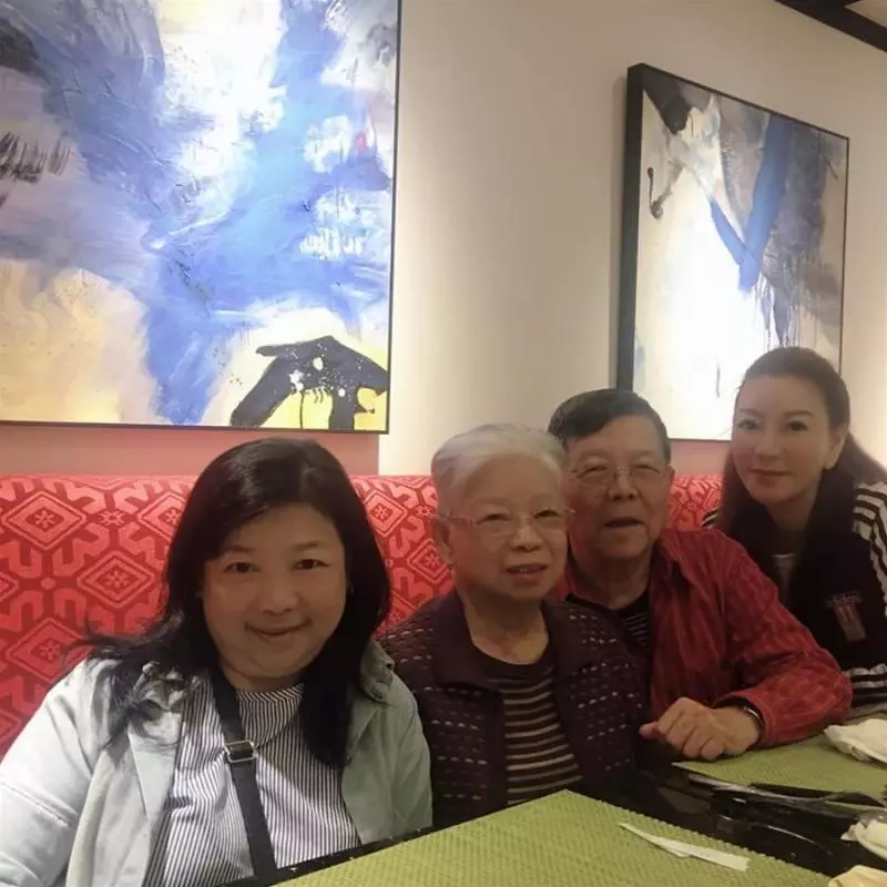 成名不忘本!楊繡惠為親自照顧父母,與兩老「同住40年」!牢記「父親叮嚀」不忘初心
