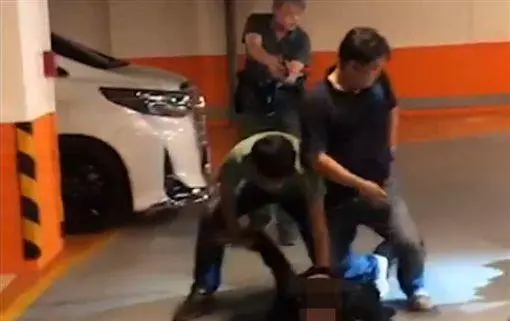 逮捕畫面曝光!連千毅狼狽趴地遭壓制