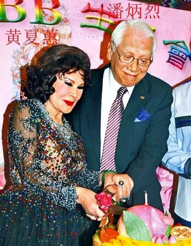 「當小三生6子」70歲仍無名分兒女疏遠,整型上癮「素顏嚇跑小偷」如今83歲遇真愛!