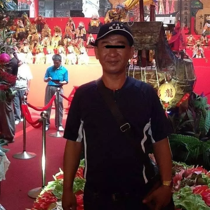 繼父對女兒下狼爪,媽媽阻止還被多次家暴,法院輕判三年二月,繼父揚言同歸於盡,媽媽害怕求助