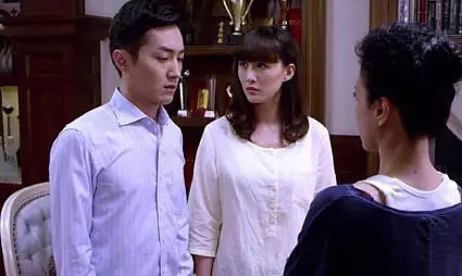 婆婆生日弟媳給八百,我給五千,婆婆看了一眼,嗯了一聲
