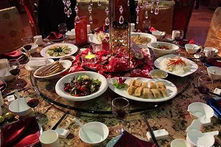 婆婆生日弟媳給八百,我給五千,婆婆看了一眼,嗯了一聲