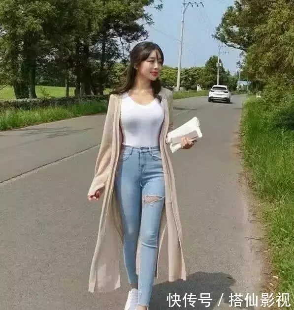 抖音「牛仔褲女神」走紅,鏡頭拉近的一瞬間,網友:不差這點流量