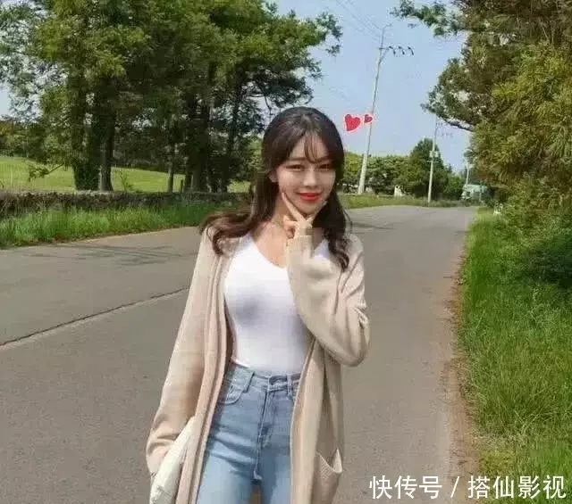 抖音「牛仔褲女神」走紅,鏡頭拉近的一瞬間,網友:不差這點流量