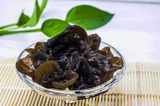 高血壓的老年人吃什麼好?這些蔬果都有降血壓作用,好吃效果還好
