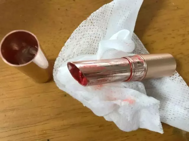 日本媽媽育兒崩潰的瞬間,放小孩自己玩房間秒變案件現場