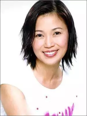 新加坡明星藝人們「開的車」,簡直就像名車博覽會!