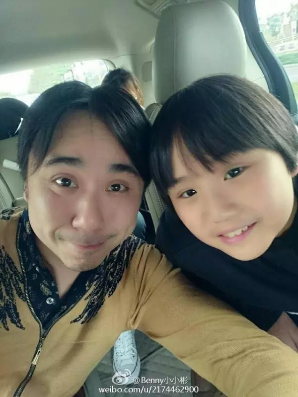 14歲小小彬「學壞被拍」嚇到不敢出門,「被酸長大崩壞」爸爸嘆:步上自己的後塵