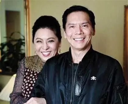 李連傑那麼有錢,一身病卻不治療,向華強夫婦說出背後的真相!