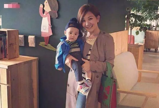 傳梁靜茹5歲兒子歸前夫!父子互動笑容滿面,她卻被曝患上抑鬱症!