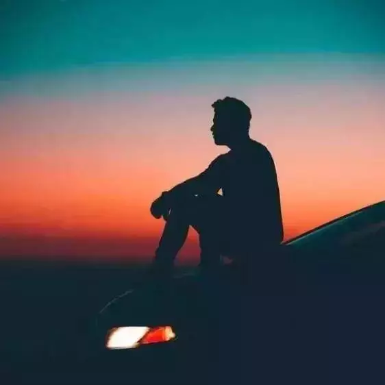 在人生的道路上,做最堅強的那一個!(心酸)