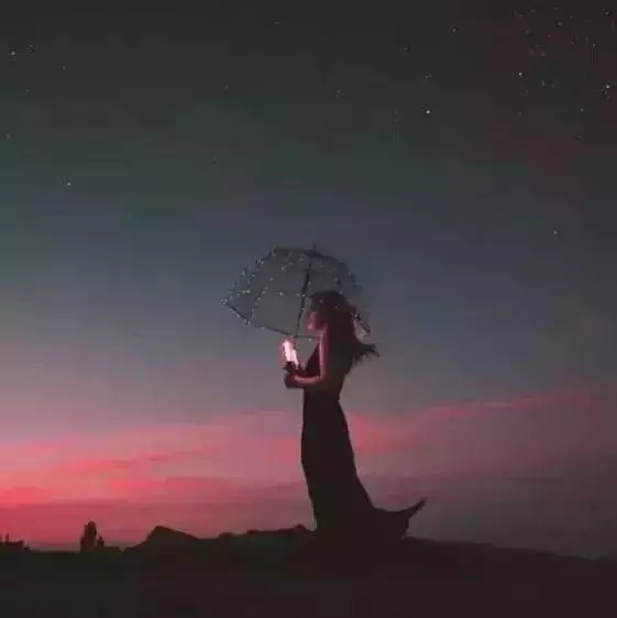 在人生的道路上,做最堅強的那一個!(心酸)