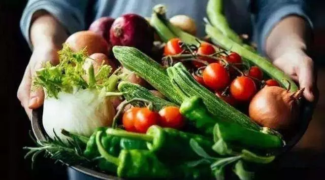 抵抗力差,不妨多吃深色蔬菜:紅色、紫色、深綠色幾種都不要錯過 !
