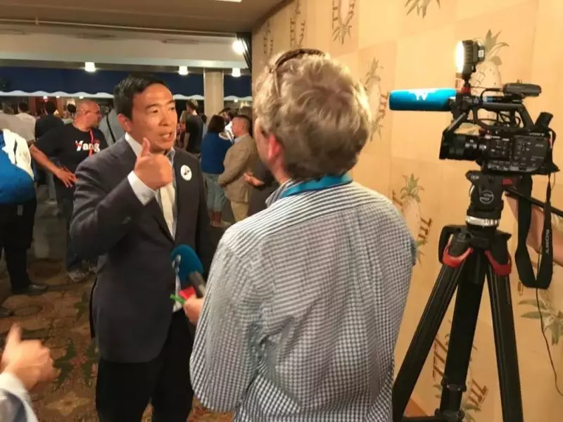 「文案鬼才」楊安澤,會是首位華裔美國總統嗎?
