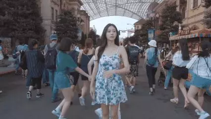 火爆油管的Vlogger,憑本事引無數網友圍觀:有趣的靈魂,萬里挑一