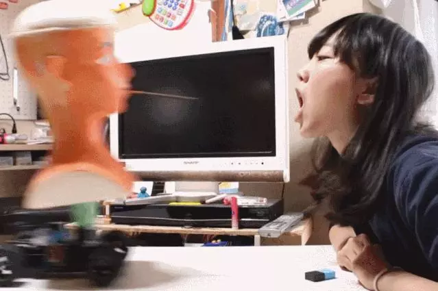 日本沙雕網紅單身26年,激發出自己的無限想像潛能………