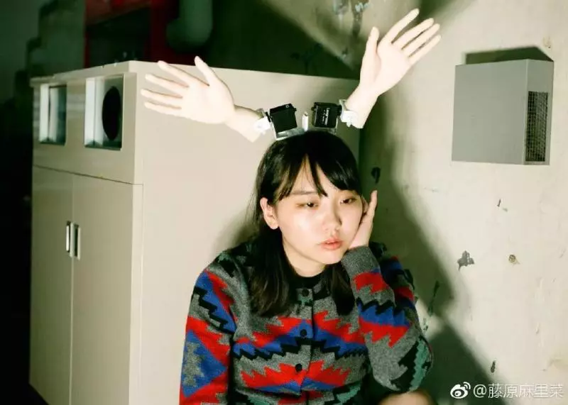 日本沙雕網紅單身26年,激發出自己的無限想像潛能………