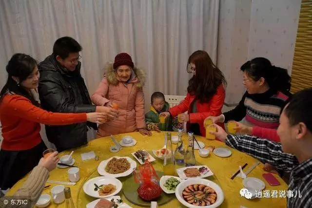 男友弟弟娶老婆想要我的彩禮給他撐門面,我堅決反對,男友生氣說我小氣