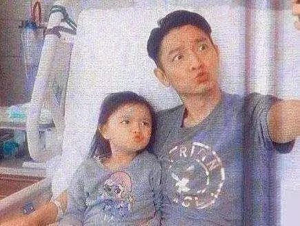 劉德華女兒近照曝光,難怪一直不願意公開女兒的長相,網友:劉天王的基因果然不是假的~